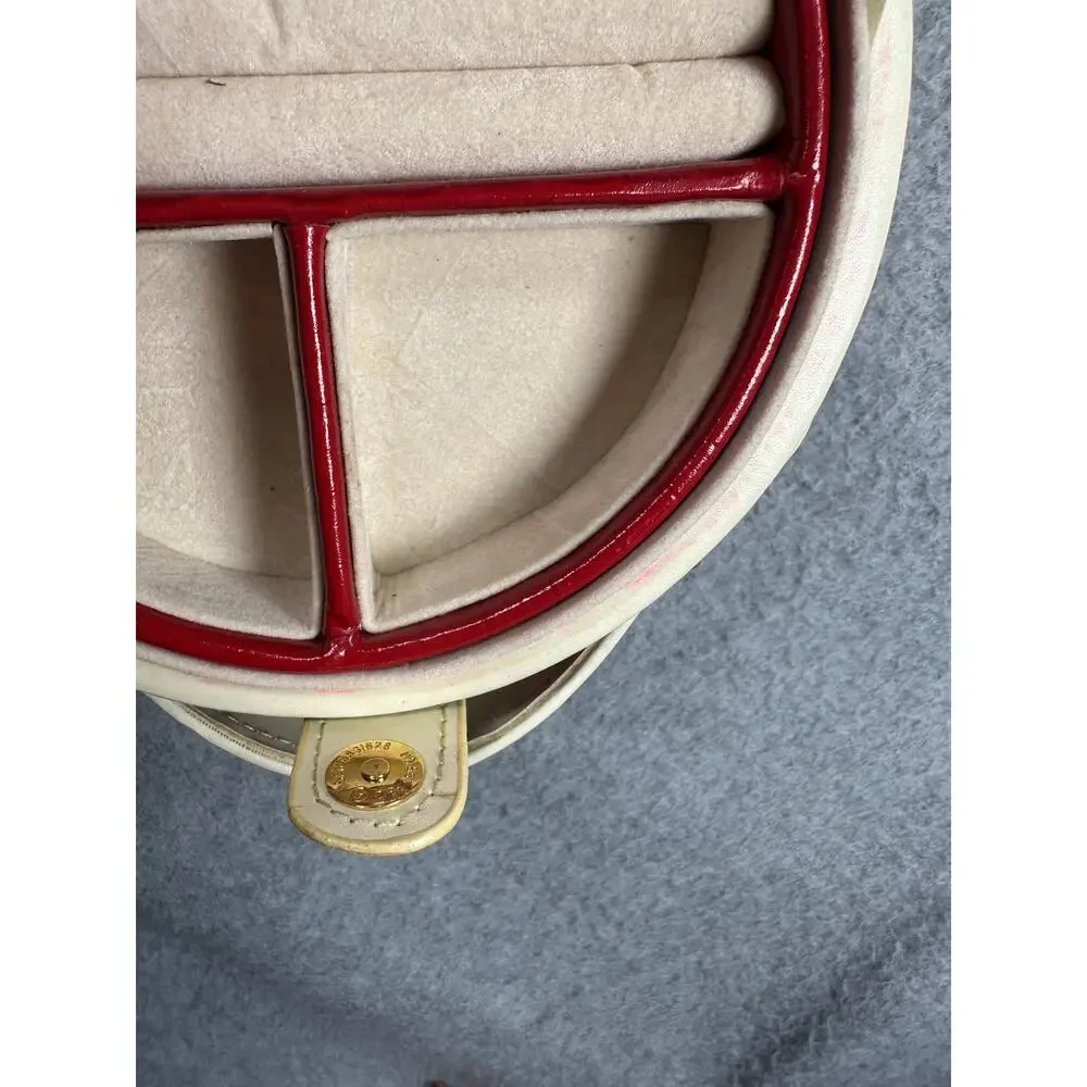 No brand round jewelry